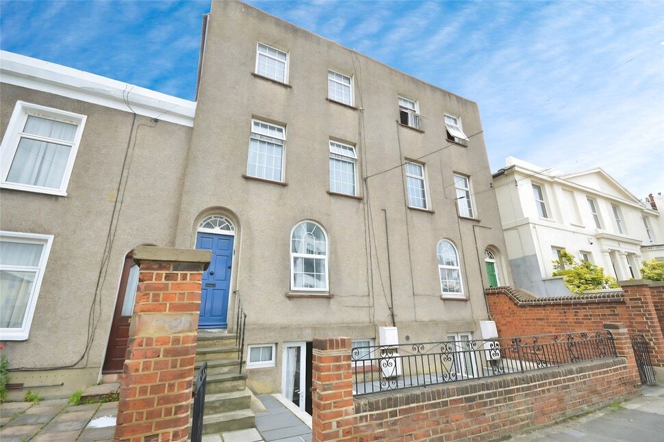 Main image of 1 bedroom Flat to rent, Dover Road, Northfleet, Kent, DA11