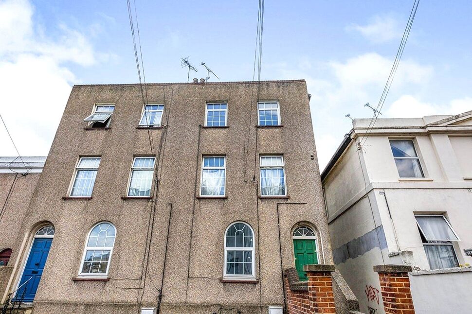 Main image of 1 bedroom Flat to rent, Dover Road, Northfleet, Kent, DA11