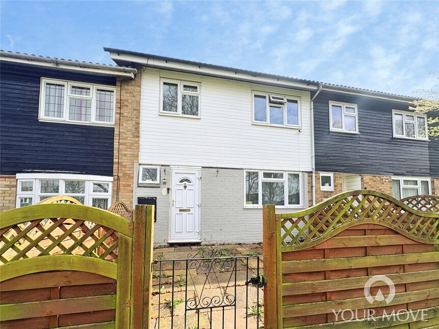 3 bedroom Mid Terrace House for sale