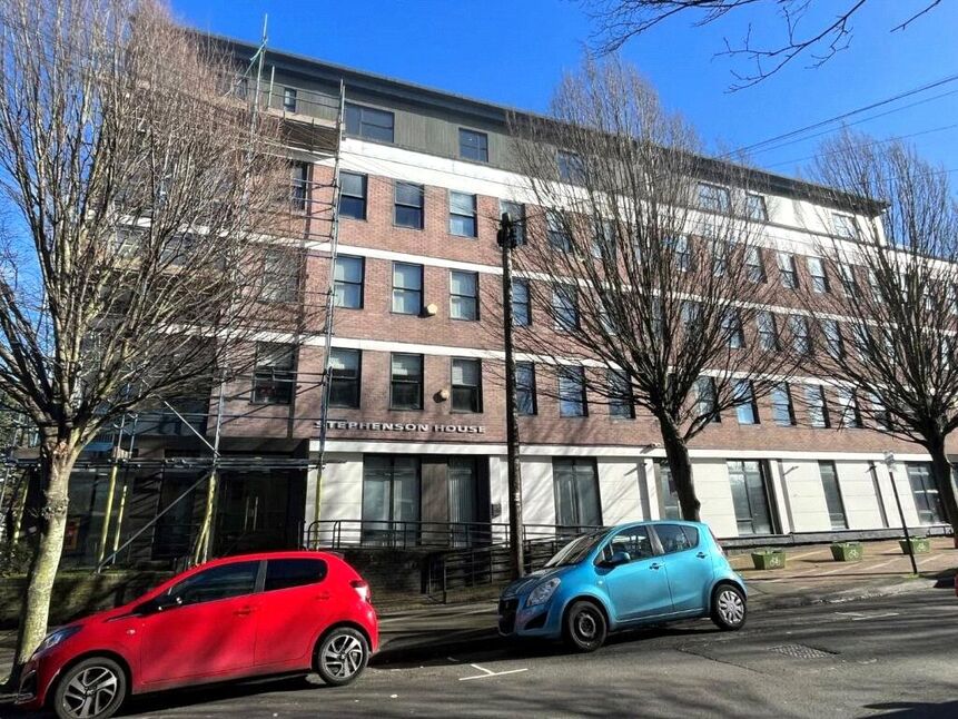 Main image of 3 bedroom Flat to rent, The Grove, Gravesend, Kent, DA12