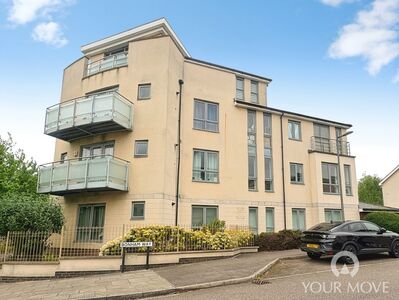 Springhead Parkway, 2 bedroom Flat for sale, &pound;200,000