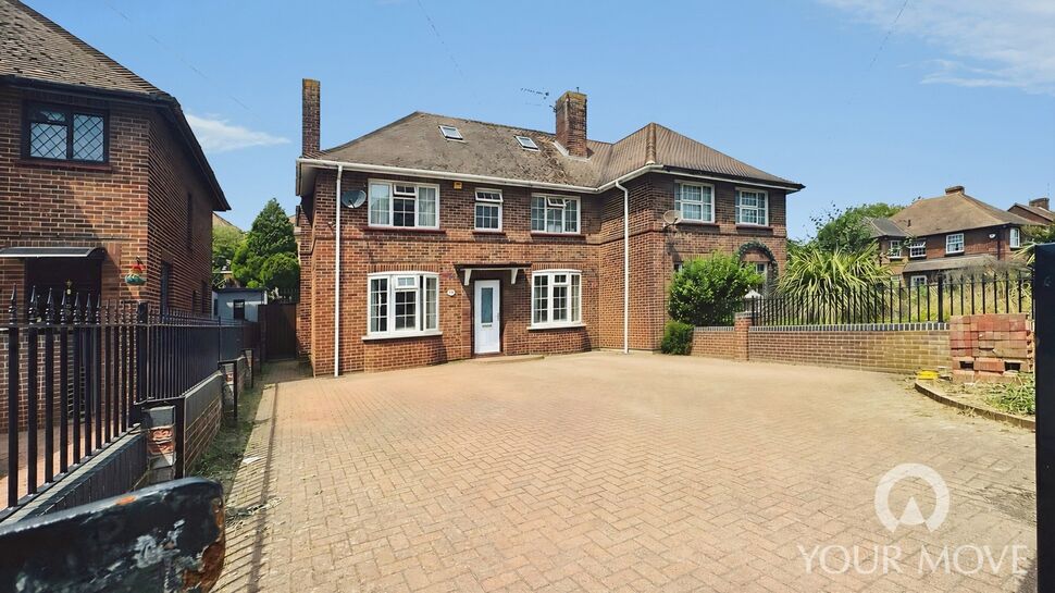 Main image of 5 bedroom Semi Detached House to rent, Valley Drive, Gravesend, Kent, DA12