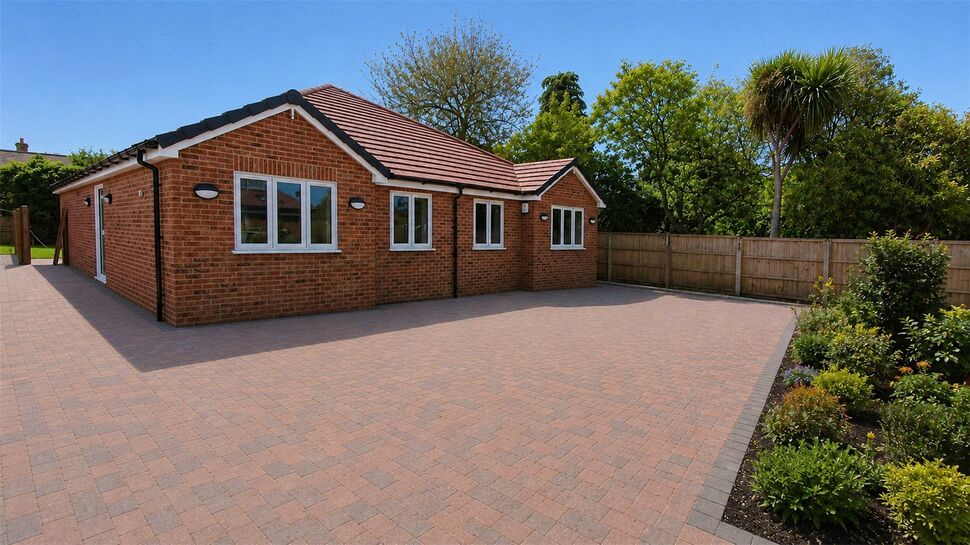 Main image of 2 bedroom Semi Detached Bungalow for sale, Chuzzlewit Close,, Shorne, DA12