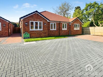2 bedroom Semi Detached Bungalow for sale