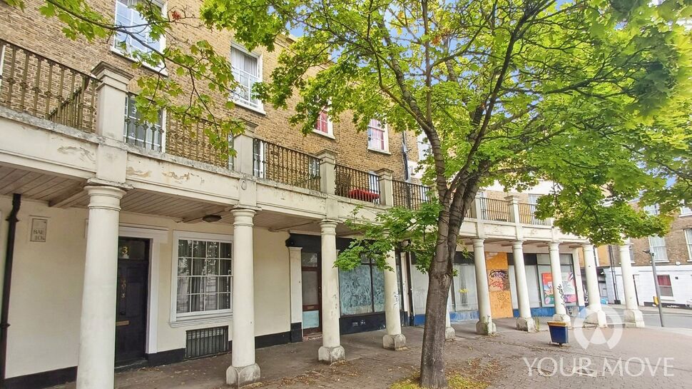 Main image of 2 bedroom House for sale, Berkley Crescent, Gravesend, Kent, DA12