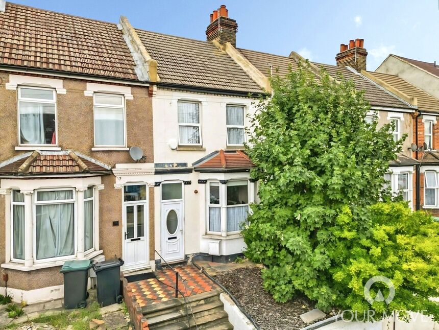 Main image of 3 bedroom House to rent, Old Road West, Gravesend, Kent, DA11