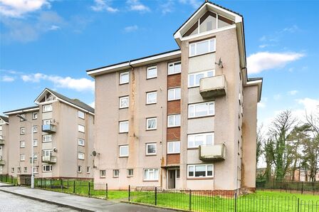 Kelvin Gardens, 2 bedroom  Flat to rent, £795 pcm