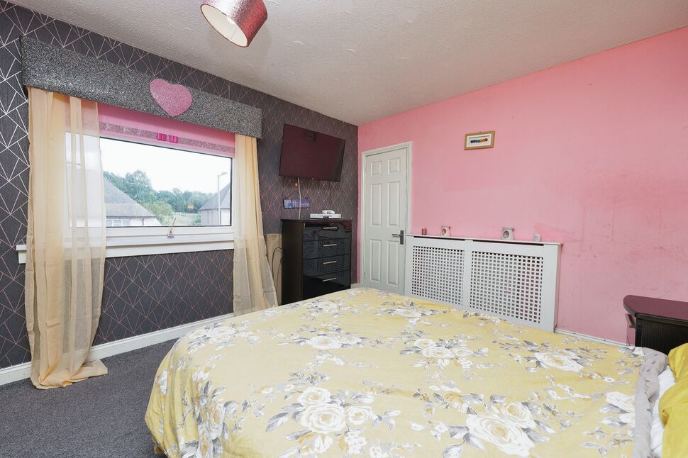 2 bedroom Mid Terrace House for sale, Backmuir Road, Hamilton, ML3 £