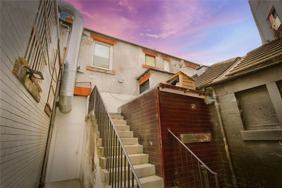 Main image of 3 bedroom  Flat to rent, Lamb Street, Hamilton, South Lanarkshire, ML3