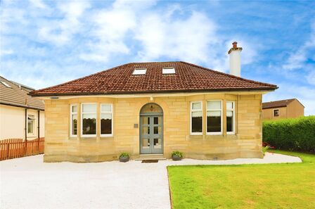 3 bedroom Detached Bungalow to rent