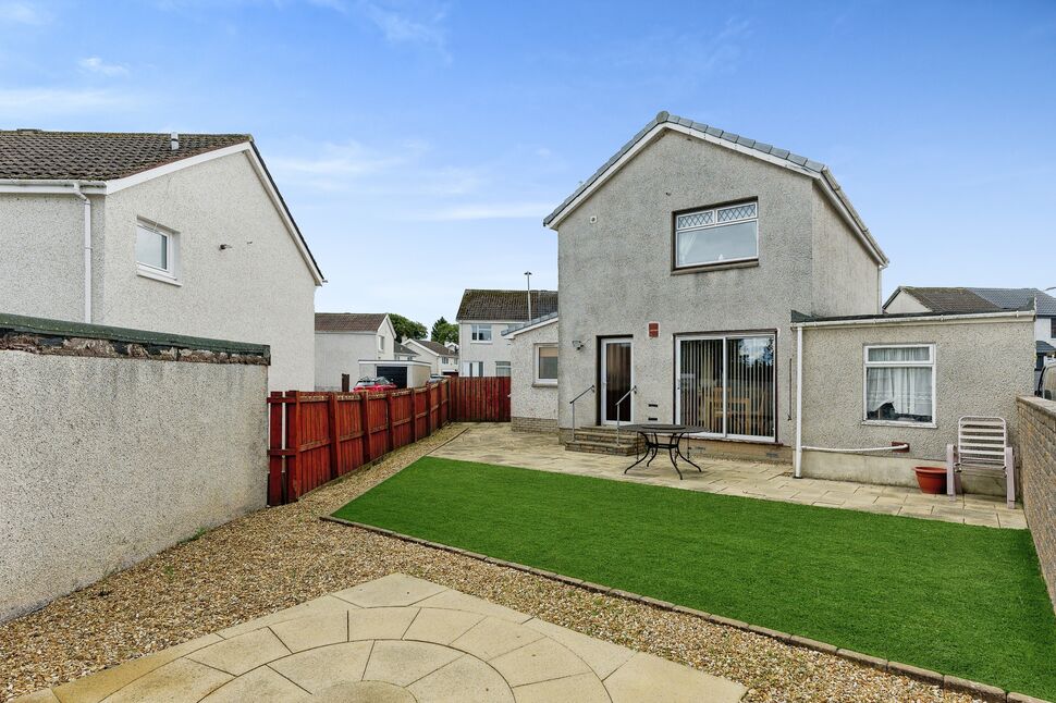 4 bedroom Detached House for sale, The Lairs, Blackwood, ML11 £165,000