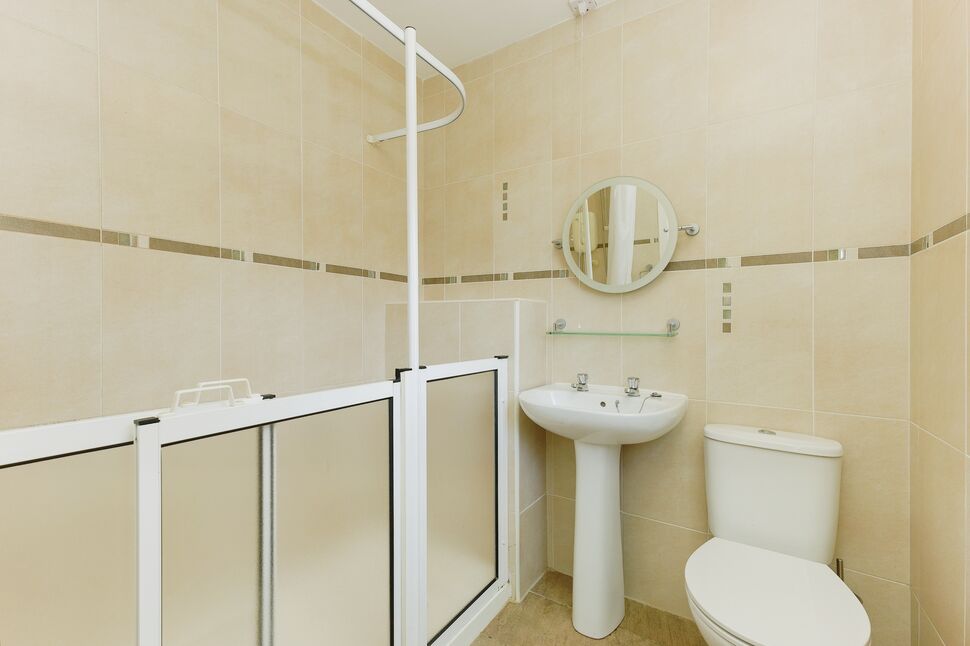 4 bedroom Detached House for sale, The Lairs, Blackwood, ML11 £165,000