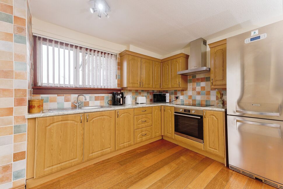 4 bedroom Detached House for sale, The Lairs, Blackwood, ML11 £165,000