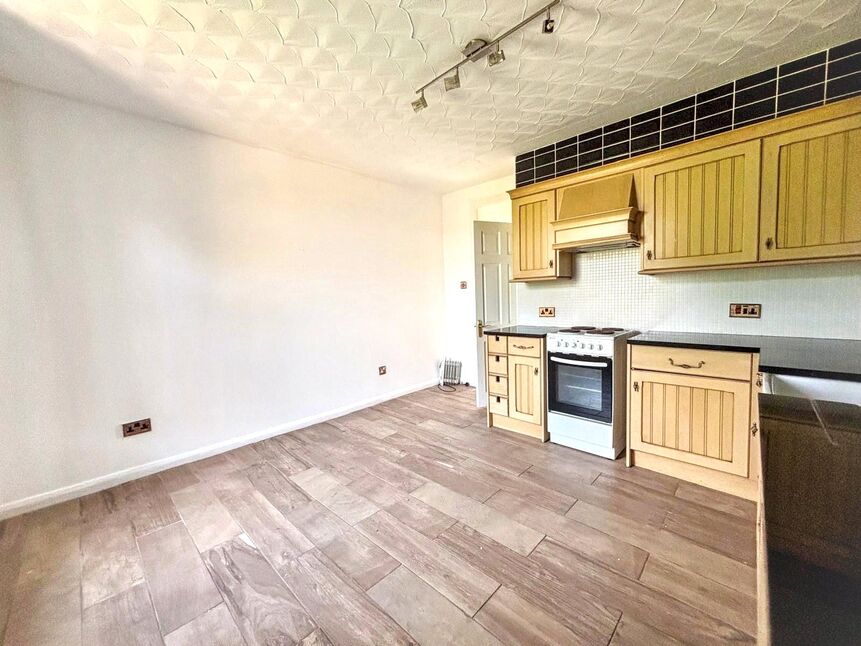 Living / Kitchen