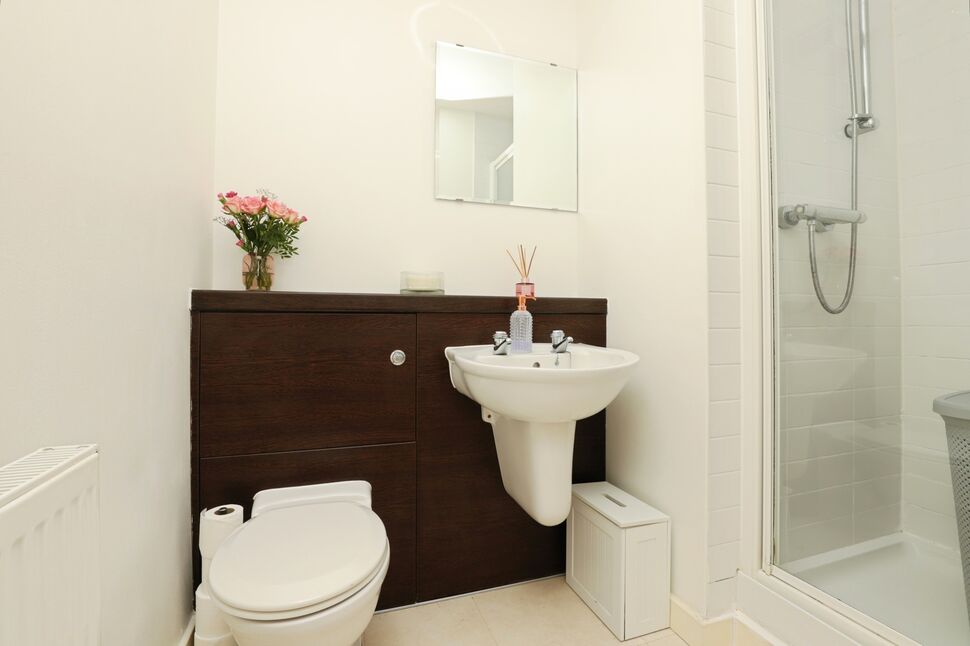 En-Suite Bathroom