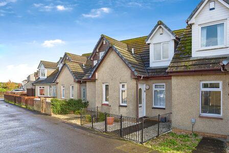 1 bedroom Mid Terrace House for sale