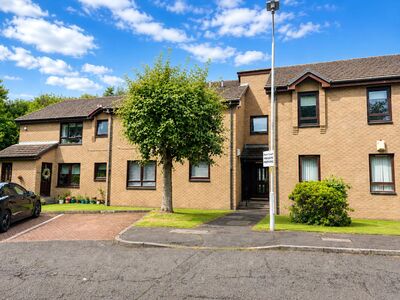 Park Road, 2 bedroom Flat for sale, &pound;110,000