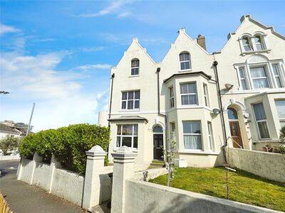 5 bedroom End Terrace House for sale