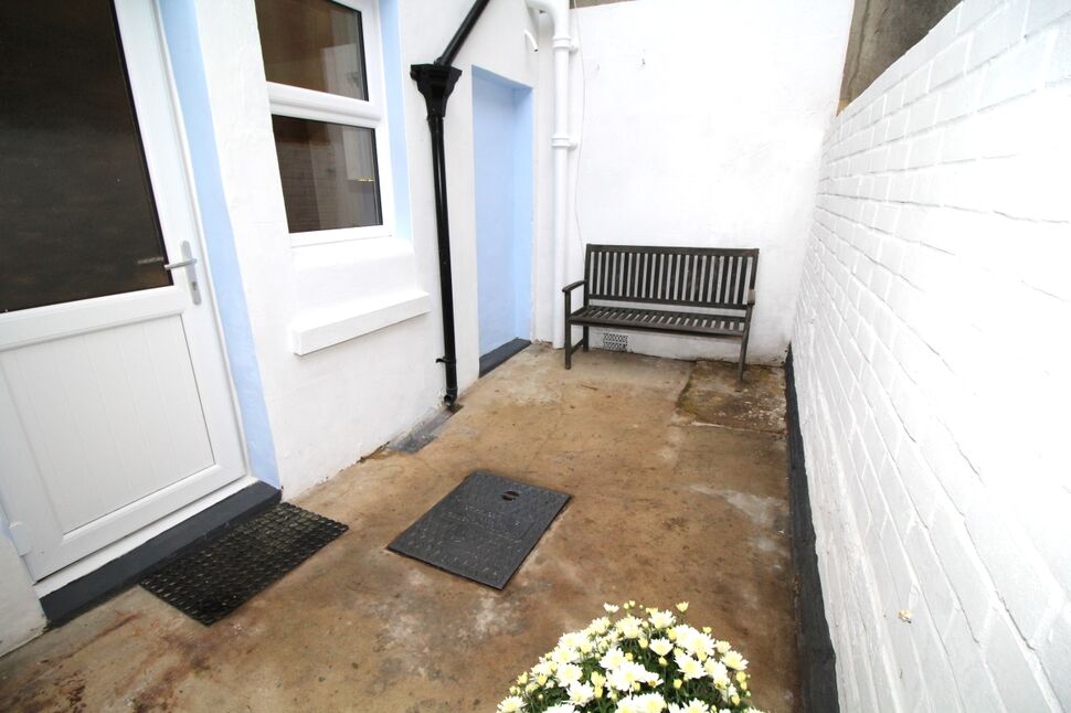 Rear Courtyards