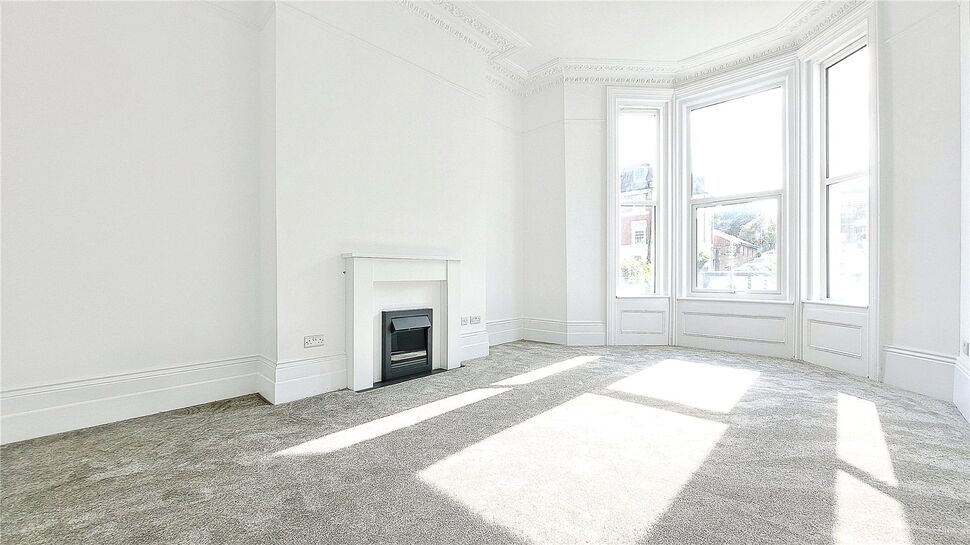 Lounge / Dining Room