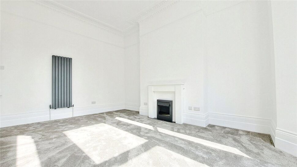 Lounge / Dining Room