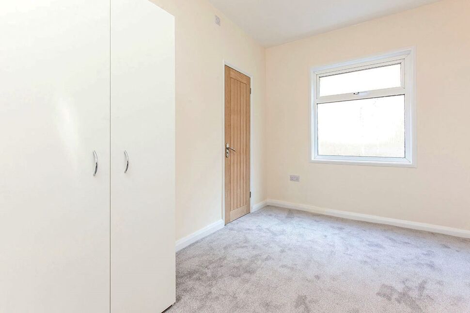 Bed / Sitting Room