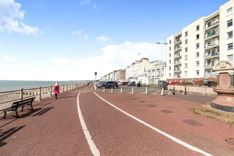 Main image of 1 bedroom Flat for sale, Greeba Court, Marina, East Sussex, TN38