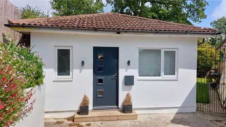 2 bedroom Detached Bungalow to rent