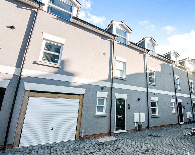 Main image of 2 bedroom Mid Terrace House to rent, Royal Mews, Caves Road, East Sussex, TN38