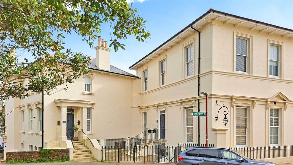 Main image of 2 bedroom  Flat to rent, Archery Road, St. Leonards-on-Sea, East Sussex, TN38