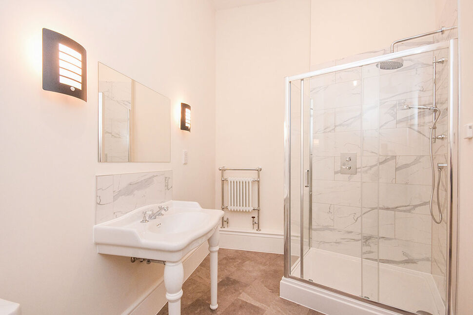En-Suite Shower Room / Wc