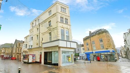 Queens Road, 7 bedroom Mid Terrace House for sale, £1,190,000