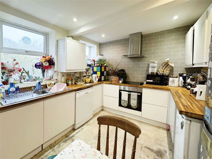 4 bedroom Mid Terrace House for sale, Harold Road, Hastings, TN35 £