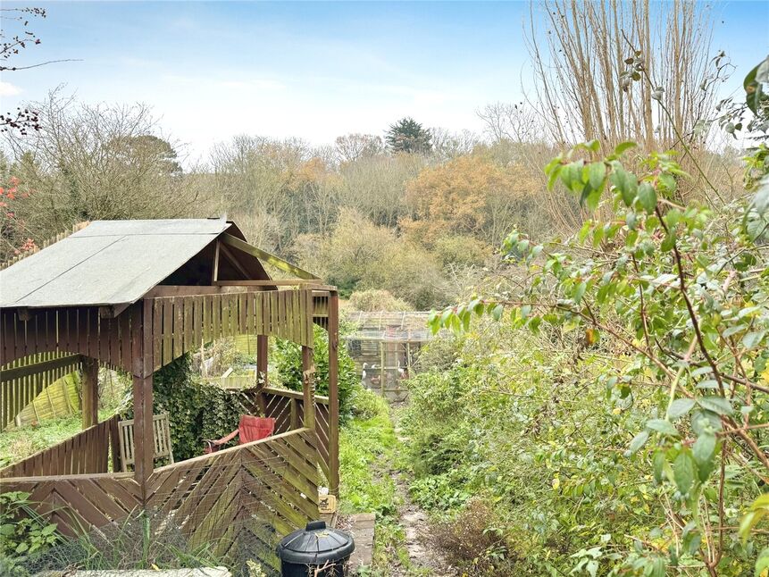 4 bedroom Mid Terrace House for sale, Harold Road, Hastings, TN35 £