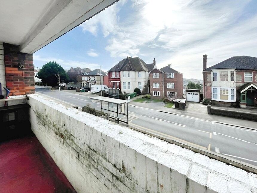 2 bedroom Flat for sale, Mount Pleasant Road, Hastings, TN34 £85,000