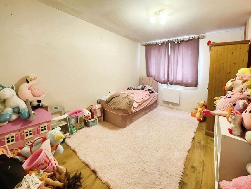 2 bedroom Flat for sale, Mount Pleasant Road, Hastings, TN34 £85,000