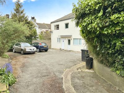 Emmanuel Road, 2 bedroom  Flat for sale, £140,000