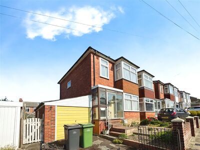 Elphinstone Avenue, 3 bedroom Semi Detached House for sale, £260,000