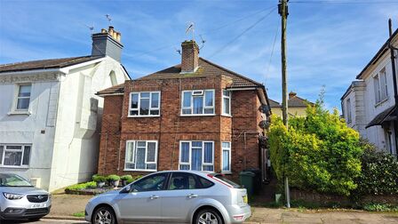 St. James Road, 1 bedroom  Flat to rent, £850 pcm