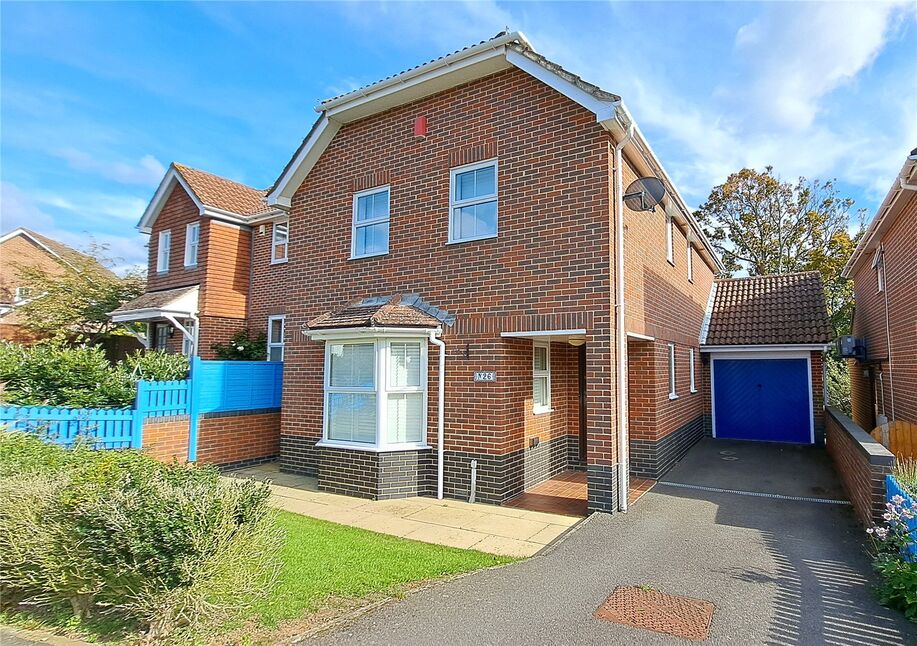 Main image of 4 bedroom Detached House to rent, Beacon Hill, Bexhill-on-Sea, East Sussex, TN39