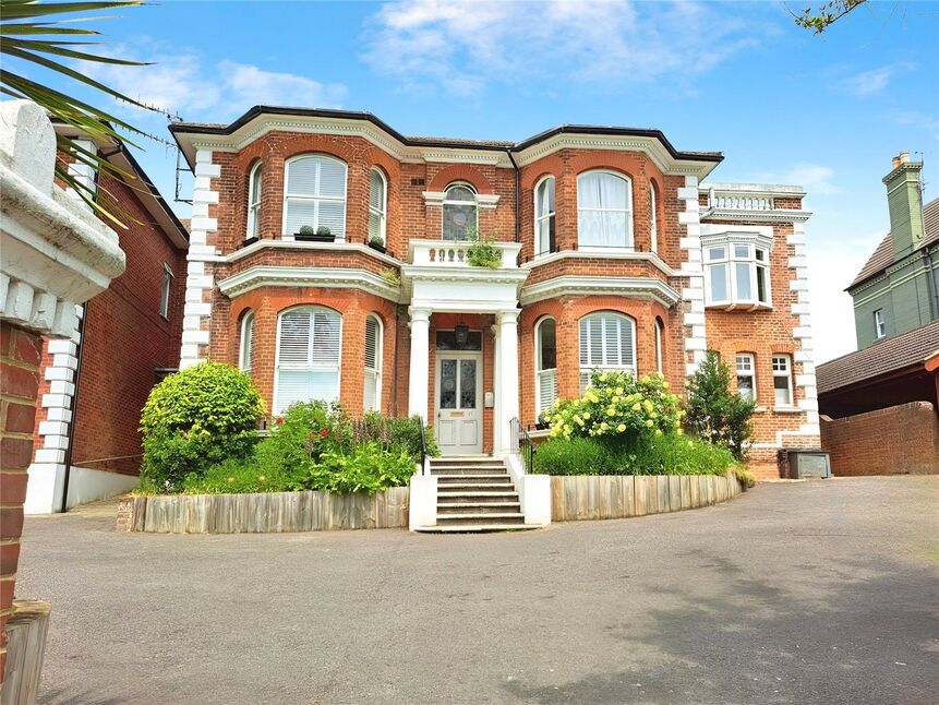 Main image of 1 bedroom Flat for sale, Laton Road, Hastings, East Sussex, TN34