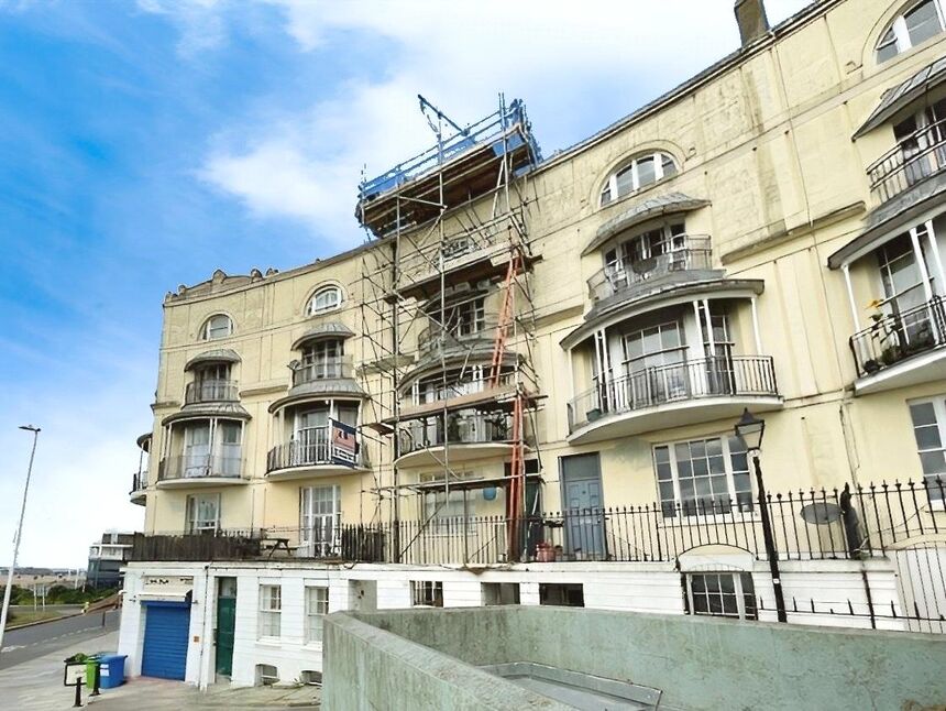 Main image of 1 bedroom Flat for sale, Pelham Crescent, Hastings, East Sussex, TN34