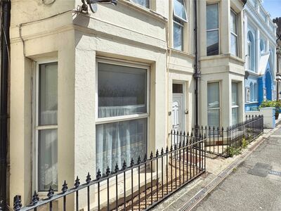 1 bedroom Flat for sale