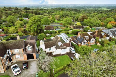 Mill Lane, 4 bedroom Detached House for sale, £525,000
