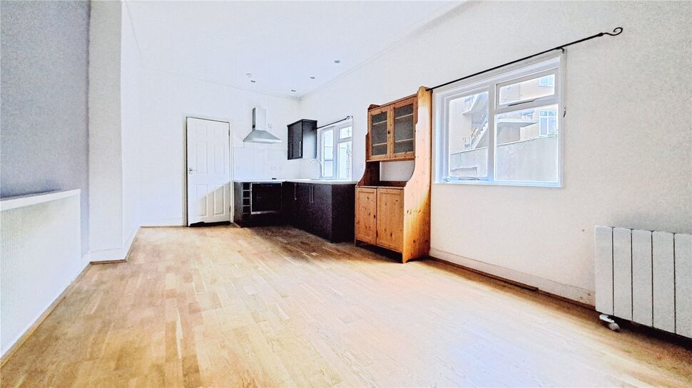 Studio Room