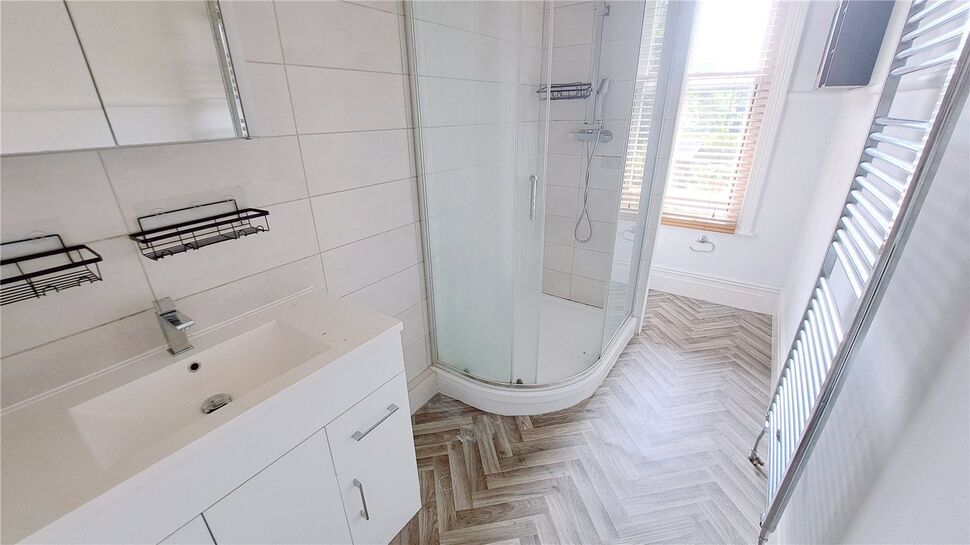 Shower Room / Wc