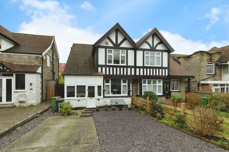 Elphinstone Road, 3 bedroom Semi Detached House for sale, £370,000