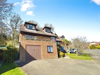 Centurion Rise, 4 bedroom Detached House for sale, £425,000