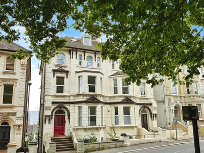 Cornwallis Gardens, 1 bedroom  Flat for sale, £75,000
