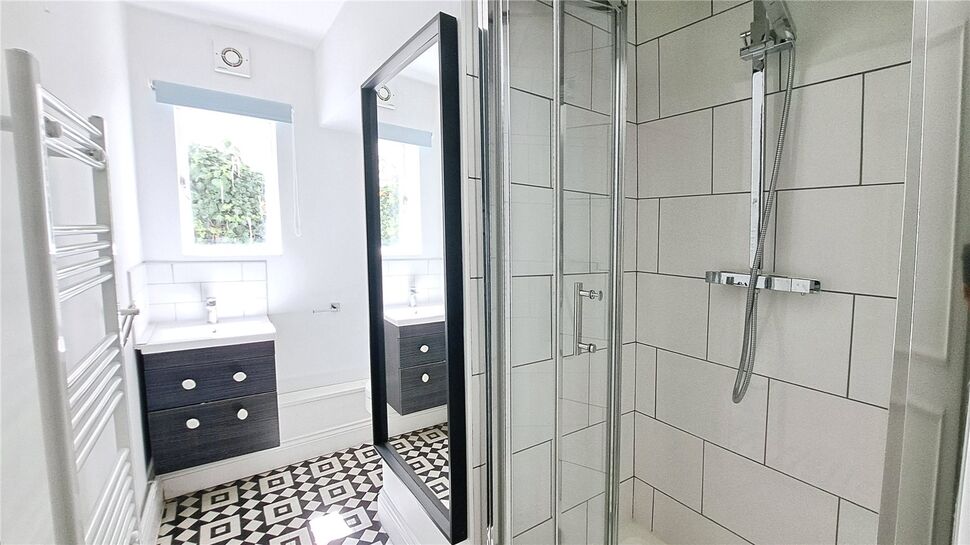 Shower Room / Wc